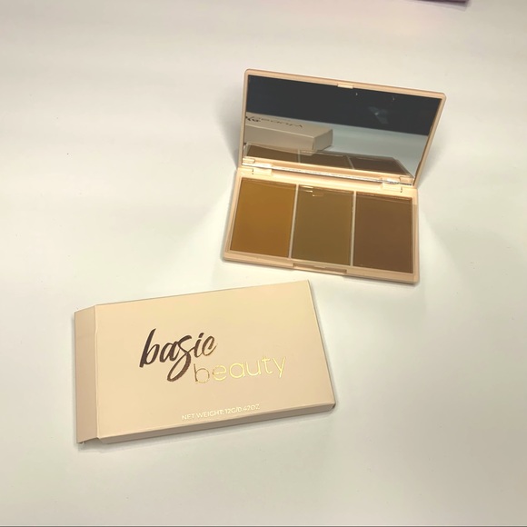 Basic Beauty Bronzy AF Palette - Picture 1 of 3